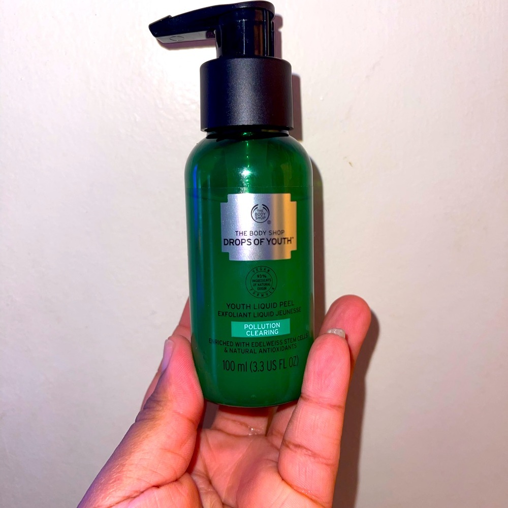 The Body Shop Drops of Youth Liquid Peel